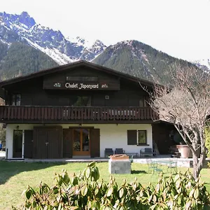 https://chalet-japonyard.hotels-rhonealpes.com