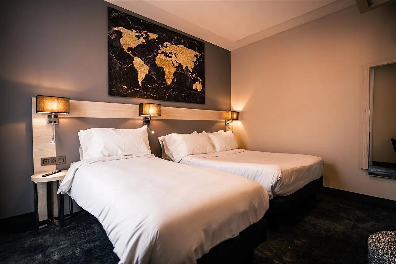 Hotel Univers Nice 4*,